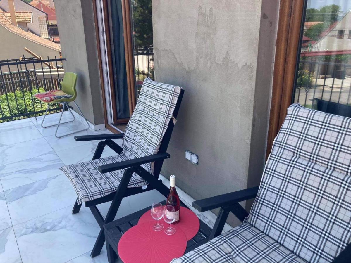 Prazdninovy Dum Na Palave S Vinnym Sklepem Milovice  Luaran gambar