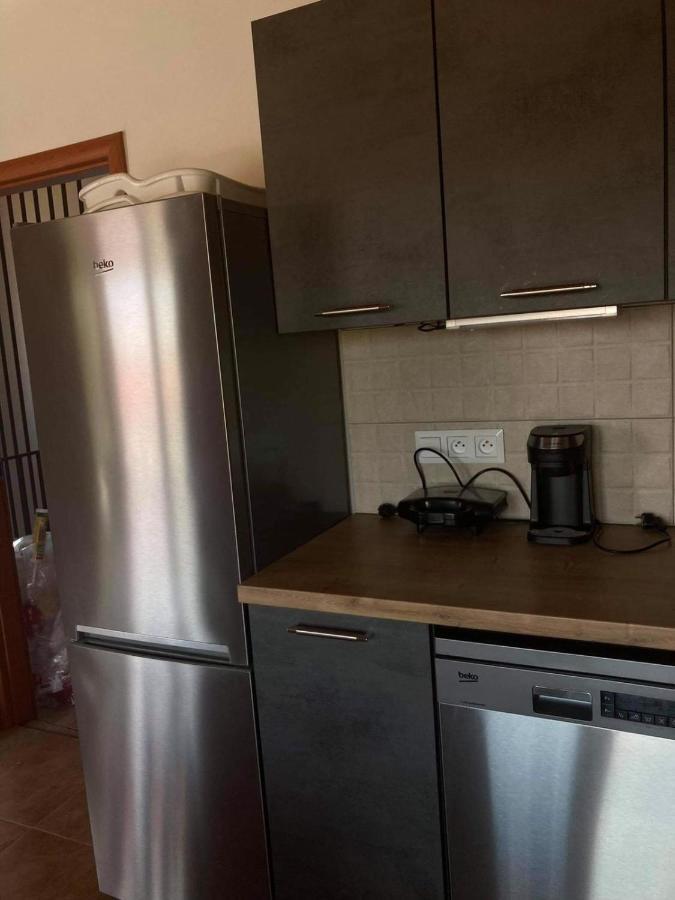 Prazdninovy Dum Na Palave S Vinnym Sklepem Milovice  Luaran gambar