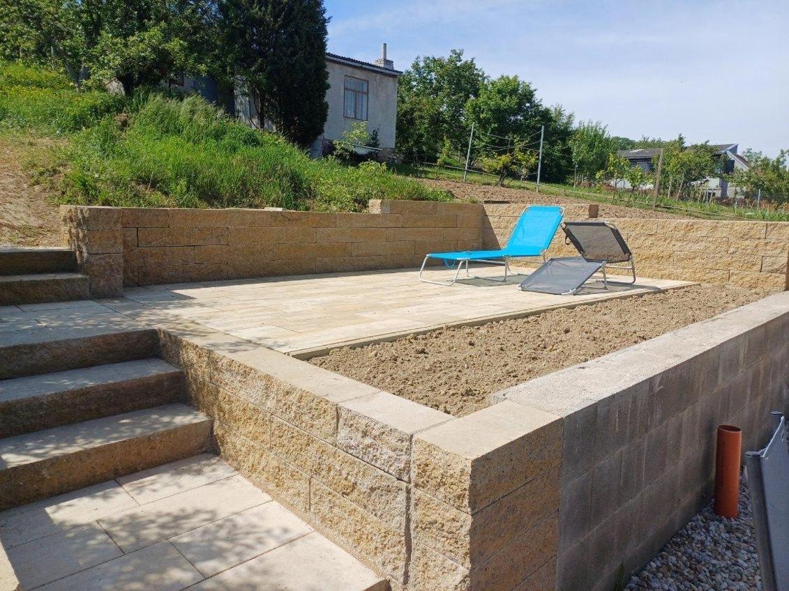 Prazdninovy Dum Na Palave S Vinnym Sklepem Milovice  Luaran gambar
